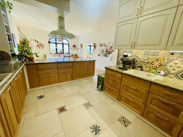 Eladó családi ház, Vác 6+1 szoba 184 m² 179 M Ft