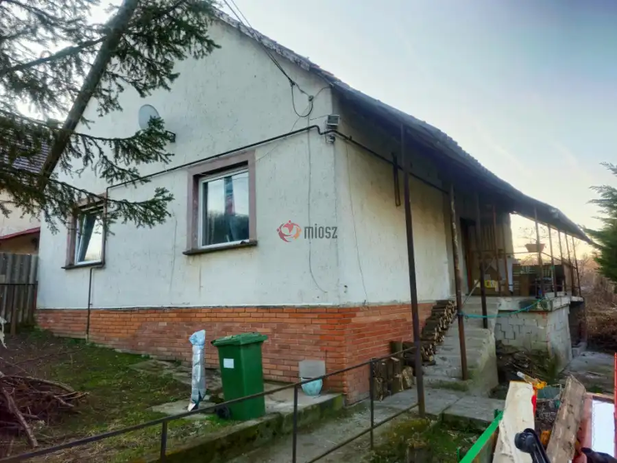 eladó családi ház, Vácegres