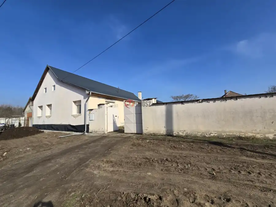 eladó családi ház, Vaskút