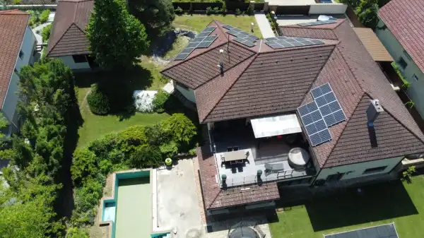Eladó családi ház, Veresegyház 5+2 szoba 425 m² 228.8 M Ft