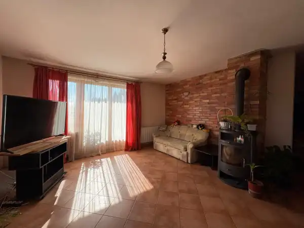 Eladó családi ház, Veresegyház 4 szoba 148 m² 119.9 M Ft