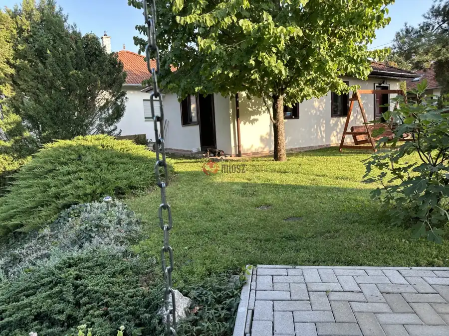 eladó családi ház, Veresegyház