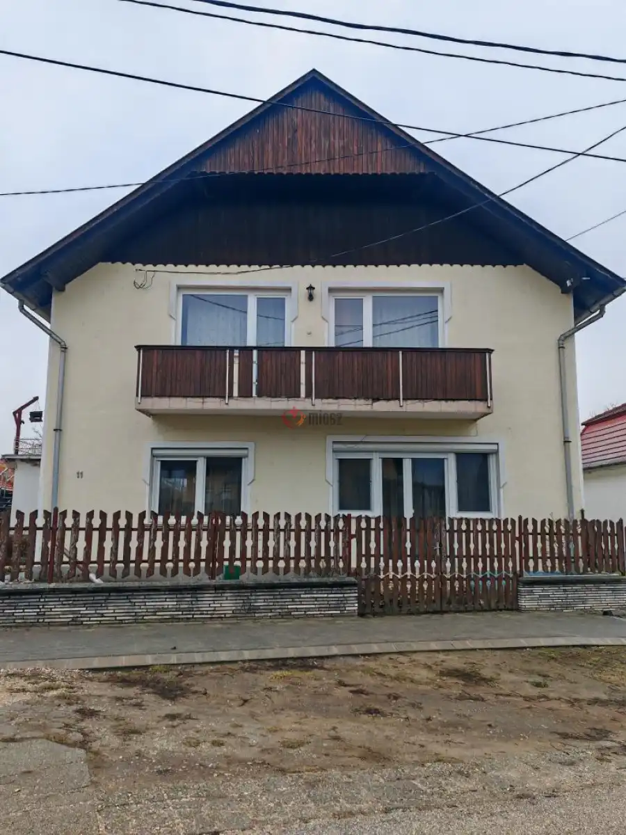 eladó családi ház, Vértessomló