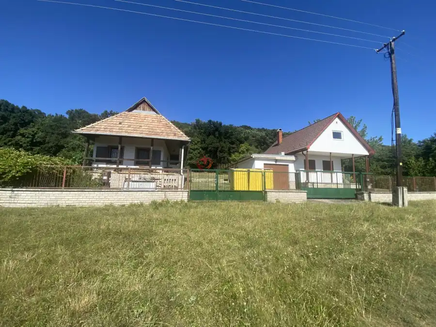eladó családi ház, Vértesszőlős