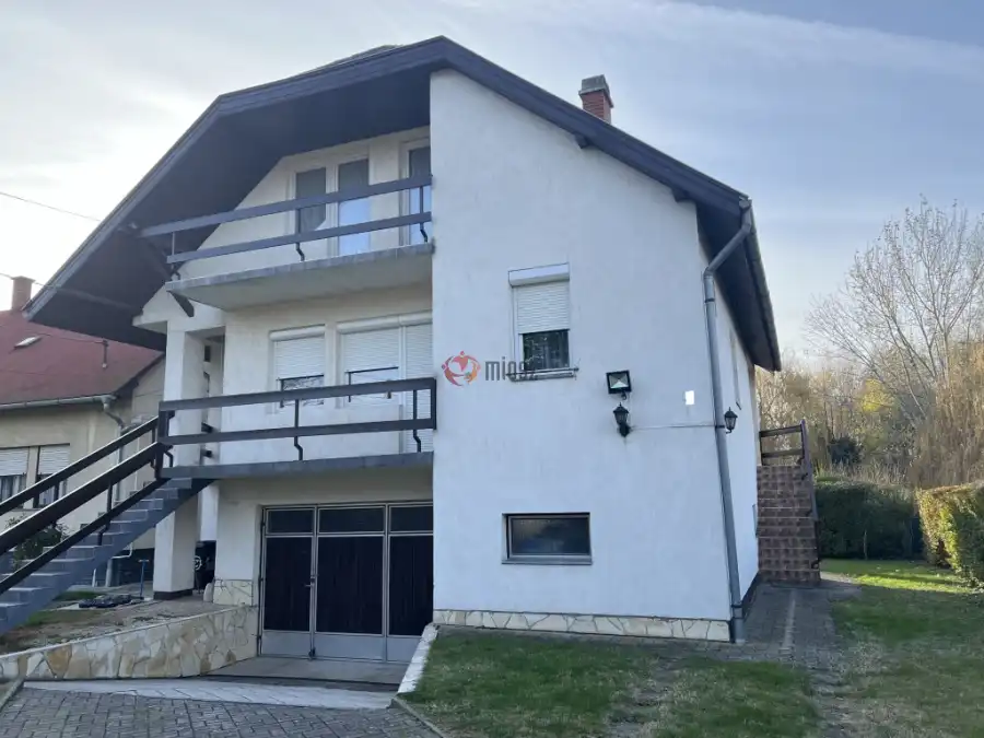 eladó családi ház, Zamárdi