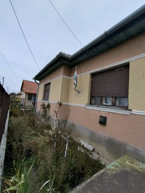 Eladó családi ház, Zsámbok 3+1 szoba 90 m² 29.9 M Ft