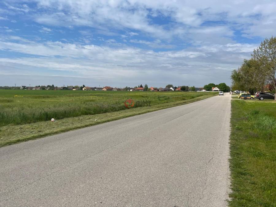 eladó  Építési telek, Kiskunlacháza