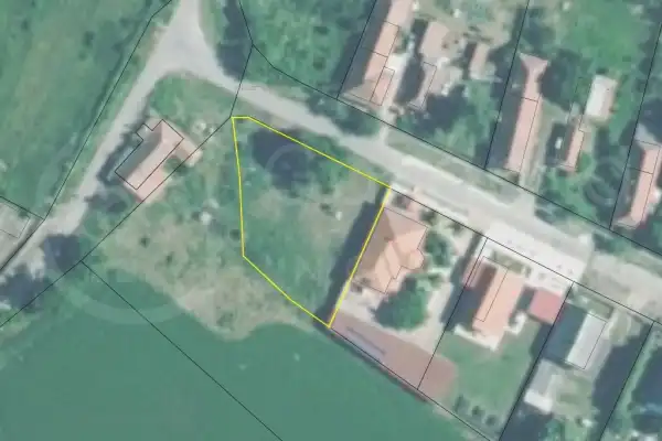 Eladó Építési telek, Sajószentpéter 904 m² 4.4 M Ft