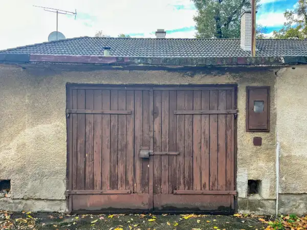 Eladó garázs, Tatabánya 20 m² 8.5 M Ft Eladó garázs, Tatabánya 20 m² 8.5 M Ft