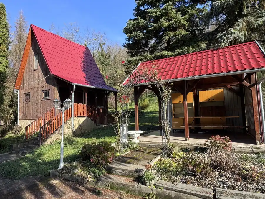 eladó  Gyümölcsös, Őrtilos