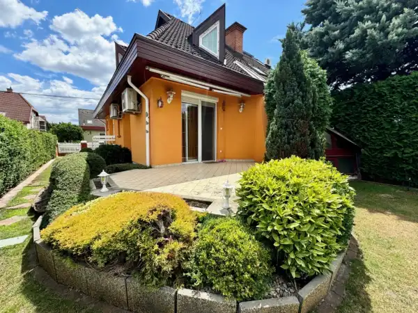 Eladó ikerház, Budapest, XVII. kerület 4 szoba 195 m² 149.99 M Ft