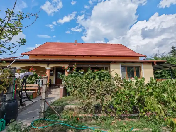 Eladó ikerház, Pécel 2 szoba 93 m² 81.9 M Ft