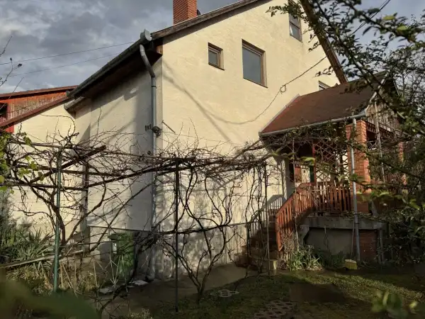 Eladó ikerház, Szigethalom 4+2 szoba 142 m² 65 M Ft