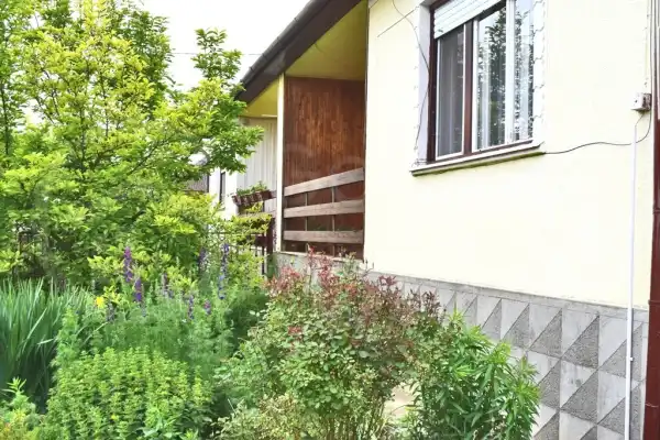 Eladó ikerház, Tiszalúc 4 szoba 110 m² 22.9 M Ft