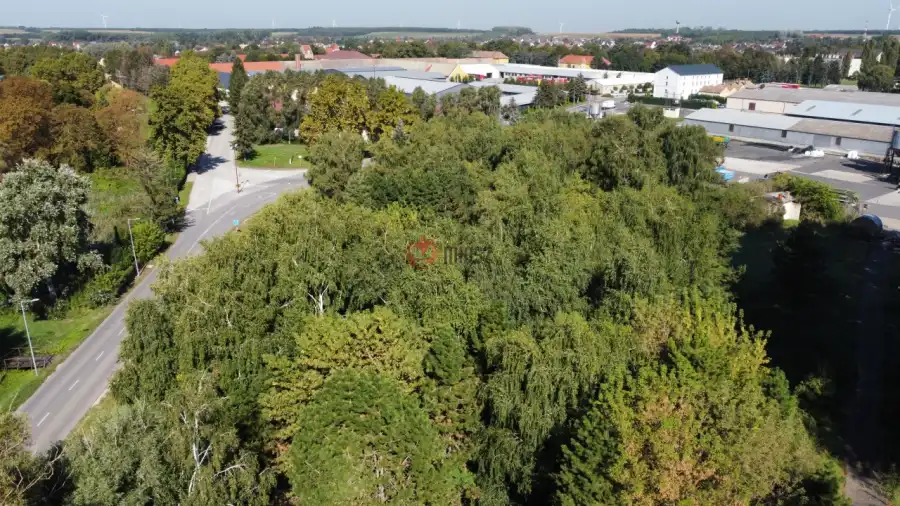 eladó ipari ingatlan, Bábolna