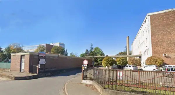 Eladó ipari ingatlan, Debrecen 536 m² 220 M Ft