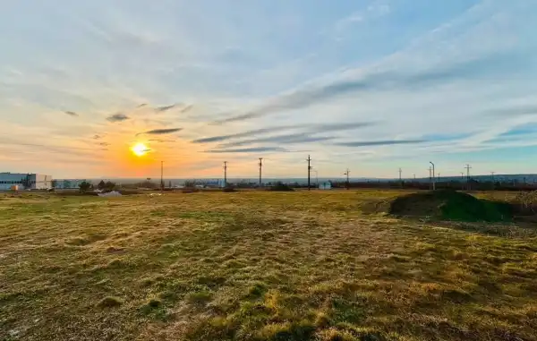Eladó ipari ingatlan, Érd 8244 m² 950 M Ft
