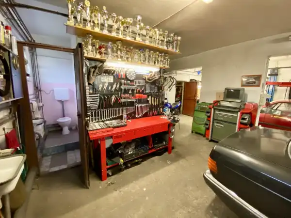 Eladó ipari ingatlan, Szada 3+1 szoba 210 m² 149 M Ft