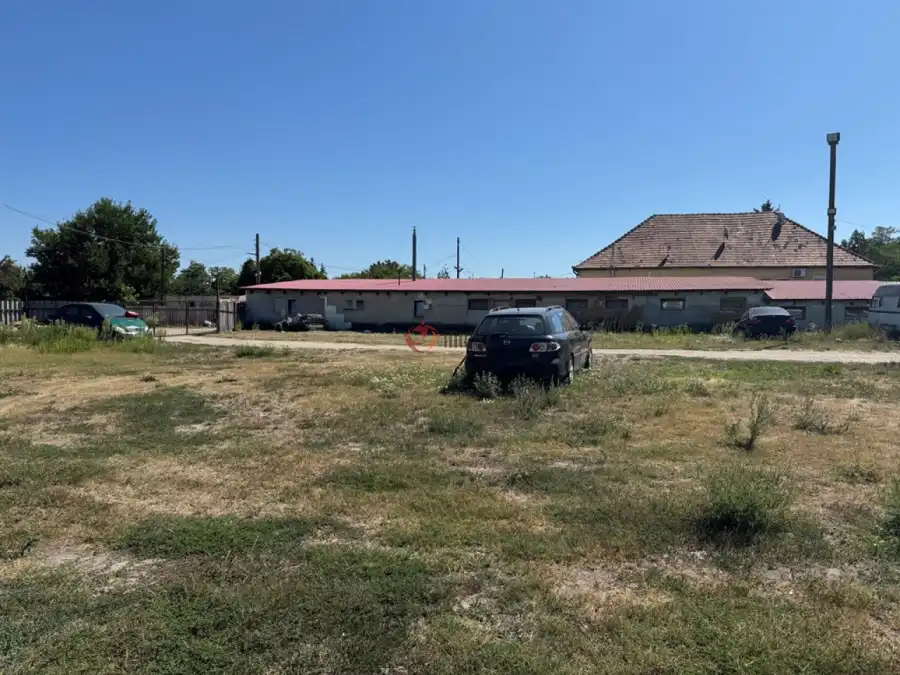 eladó ipari ingatlan, Szigethalom