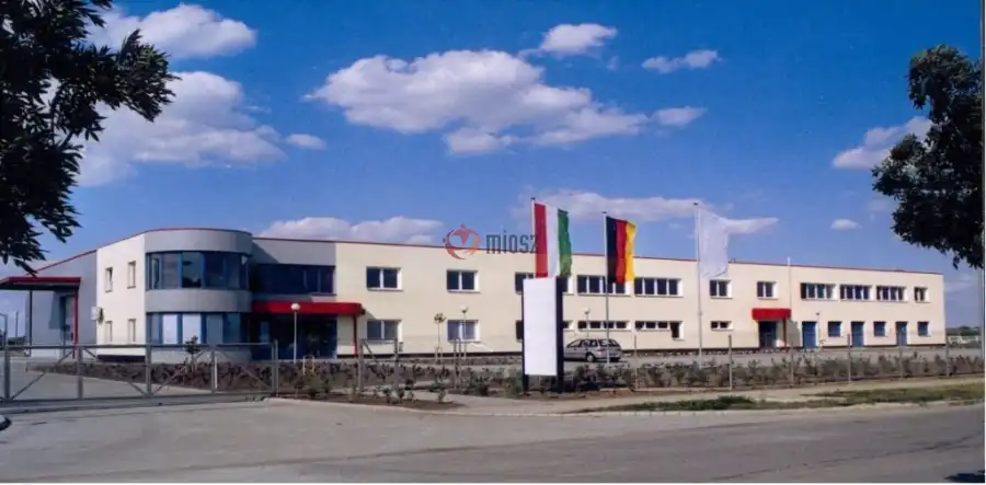 eladó ipari ingatlan, Tiszaújváros
