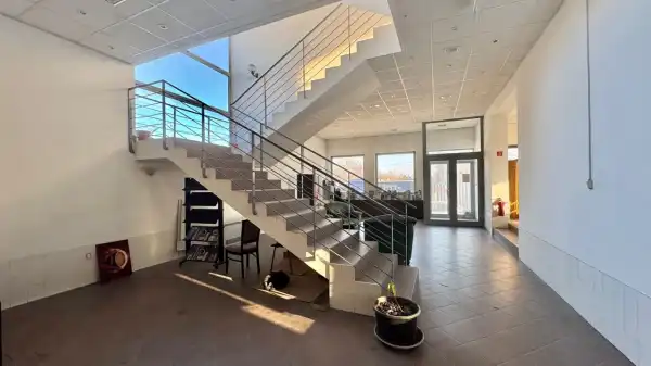 Eladó ipari ingatlan, Törökbálint 1683 m² 420 M Ft