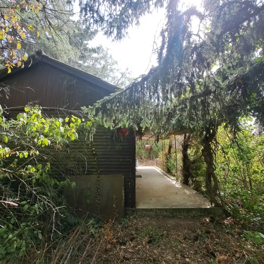 eladó nyaraló, Balatonkenese