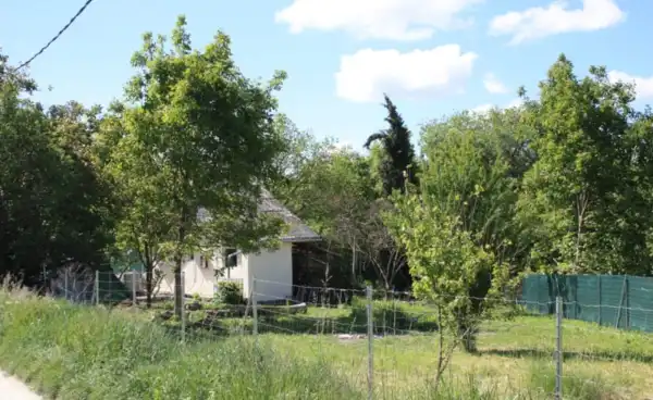 Eladó nyaraló, Biatorbágy 2 szoba 45 m² 18.9 M Ft