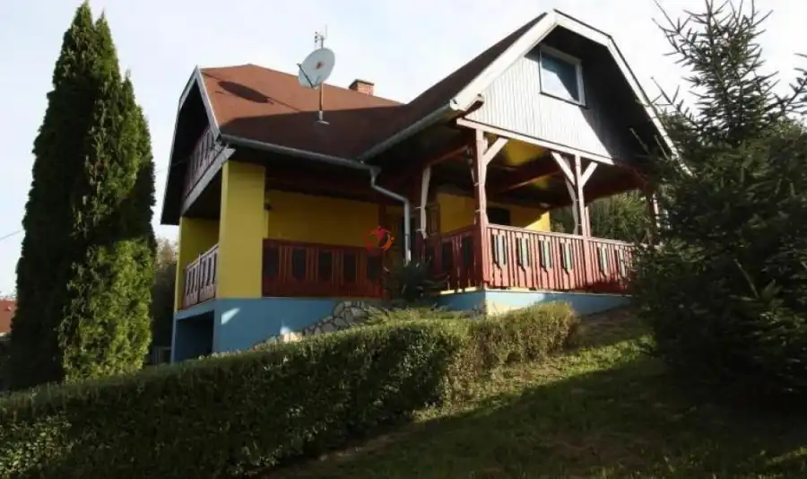 eladó nyaraló, Döröske