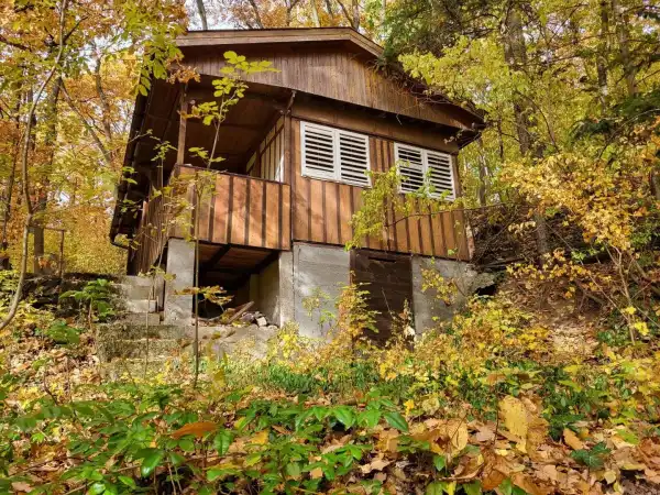 Eladó nyaraló, Kismaros 1+1 szoba 20 m² 30 M Ft