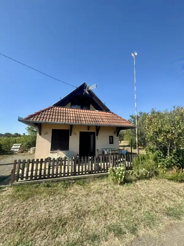 Eladó nyaraló, Mohács 2 szoba 50 m² 10 M Ft