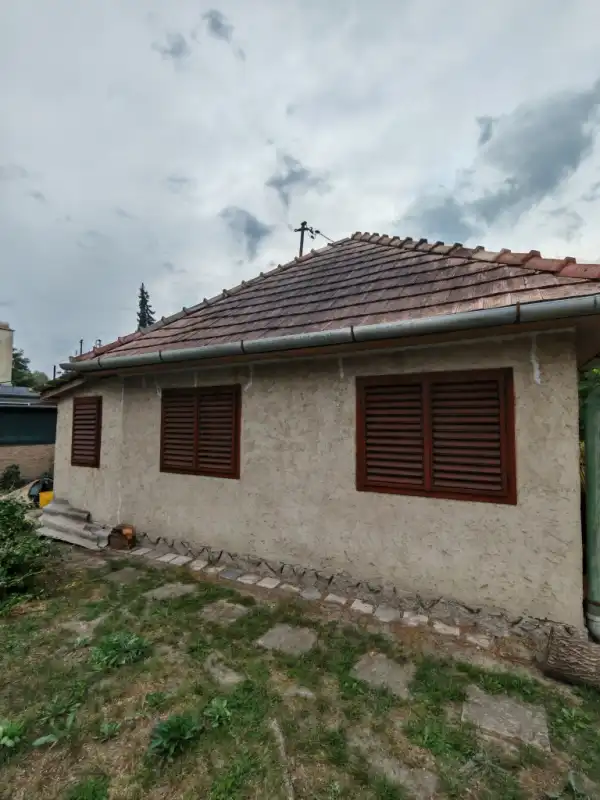 Eladó nyaraló, Szigetmonostor 1+2 szoba 25 m² 35 M Ft