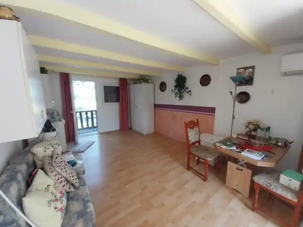 Eladó nyaraló, Tatabánya 1 szoba 35 m² 19.9 M Ft