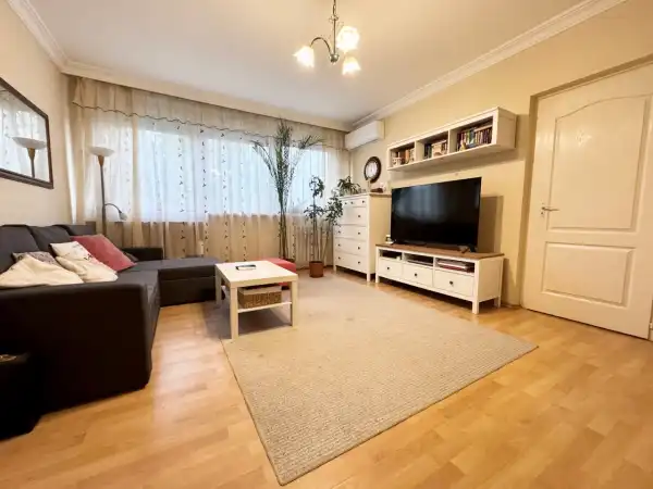 Eladó panellakás, Budapest, XIV. kerület 2 szoba 49 m² 66.9 M Ft