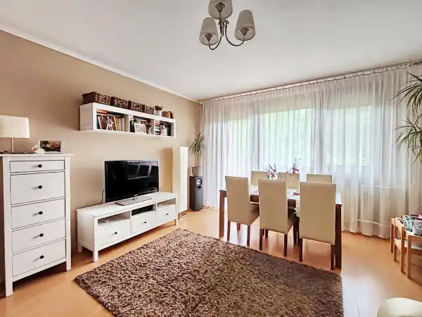 Eladó panellakás, Budapest, XXI. kerület 2+1 szoba 64 m² 61.99 M Ft