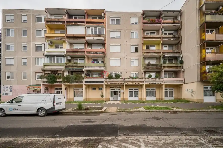 eladó panellakás, Miskolc