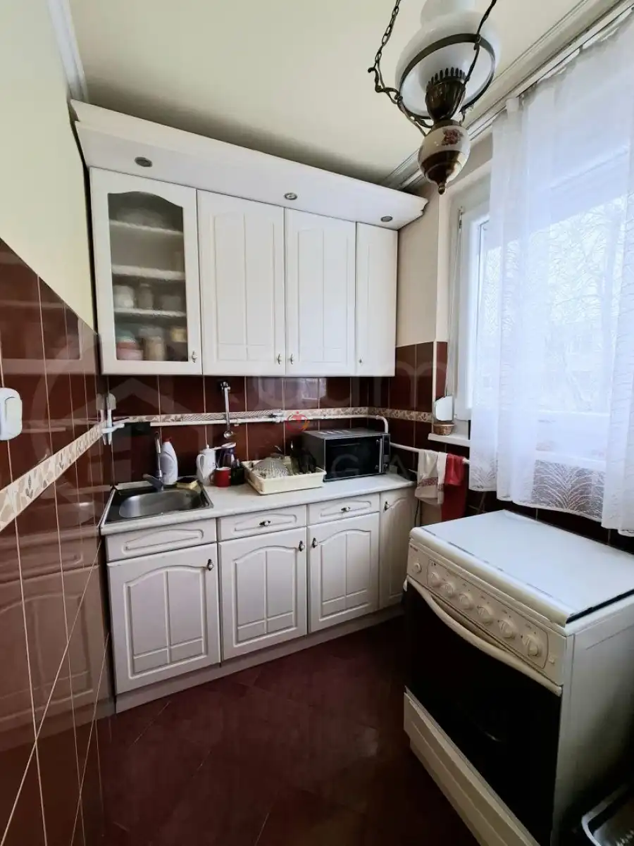 eladó panellakás, Miskolc