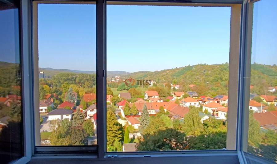 eladó panellakás, Miskolc