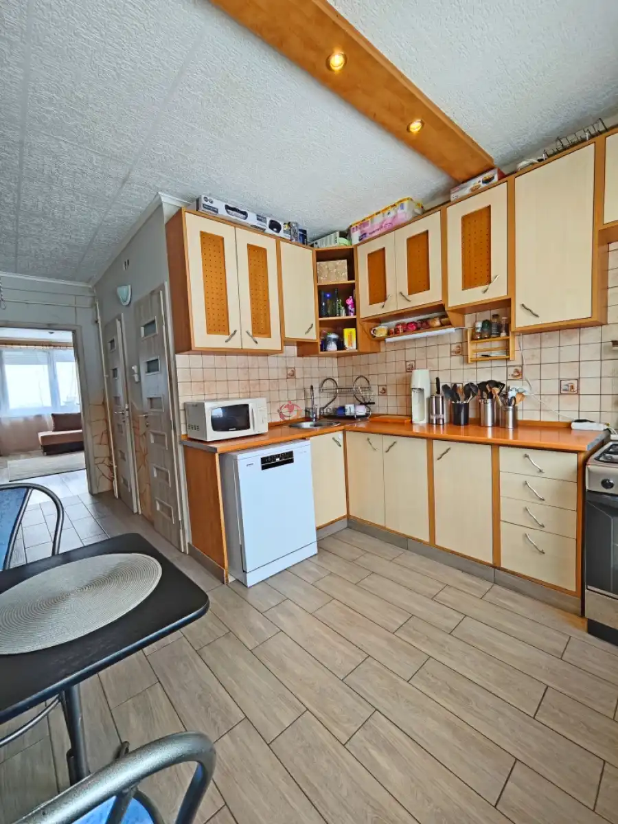 eladó panellakás, Miskolc