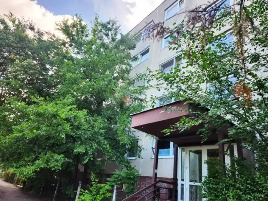 eladó panellakás, Szigetszentmiklós