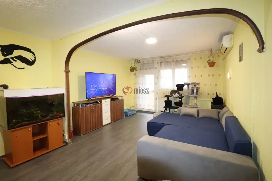 eladó panellakás, Szigetszentmiklós