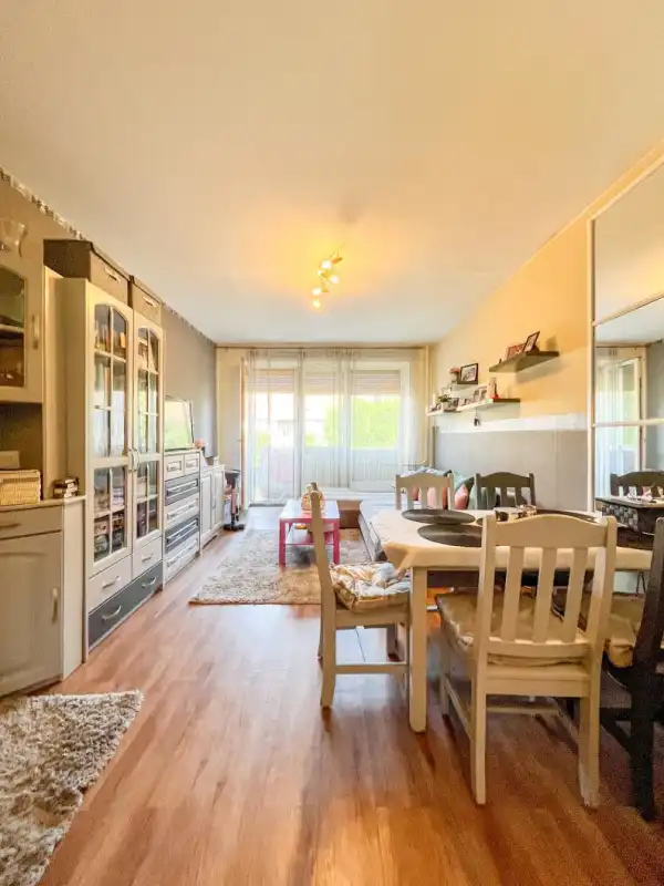 Eladó panellakás, Tatabánya 2+1 szoba 55 m² 38.4 M Ft