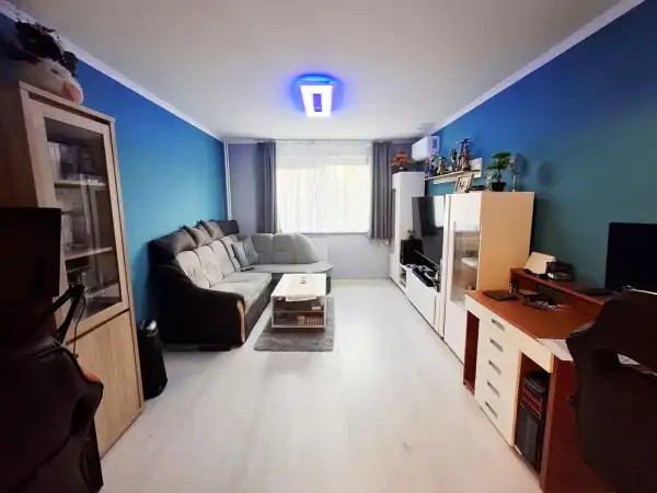 Eladó panellakás, Tatabánya 2+2 szoba 62 m² 39.9 M Ft