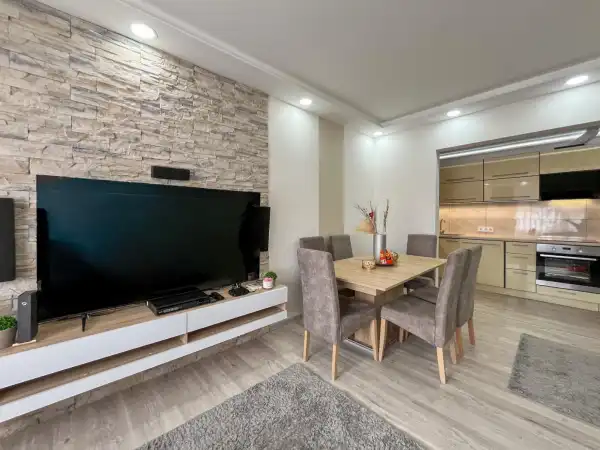 Eladó panellakás, Tatabánya 2+1 szoba 53 m² 53.9 M Ft
