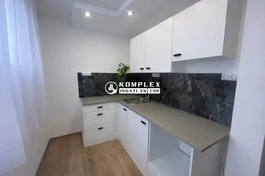 eladó panellakás, Tatabánya