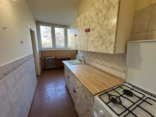 Eladó panellakás, Vác 2 szoba 56 m² 49.5 M Ft