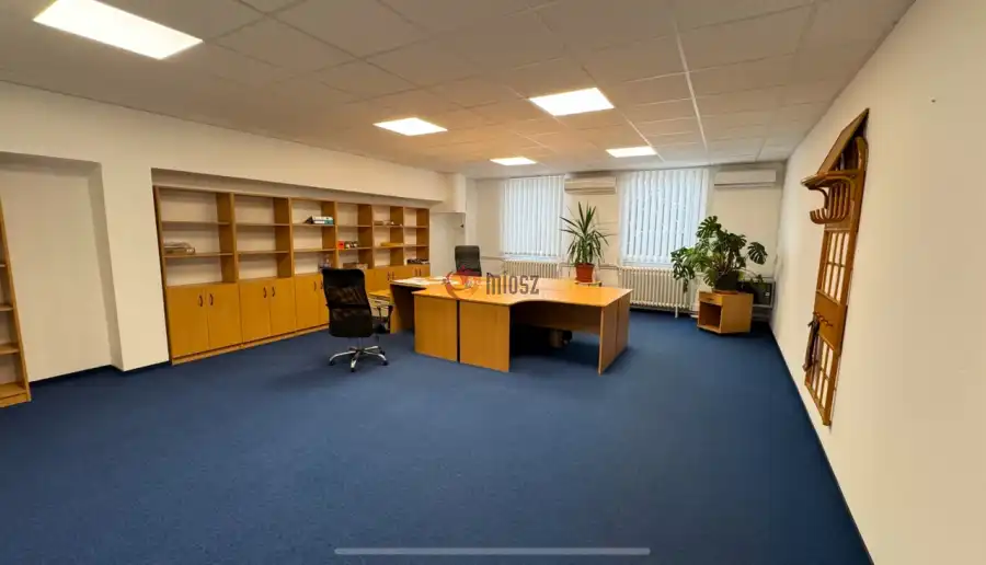 eladó raktár, Törökbálint