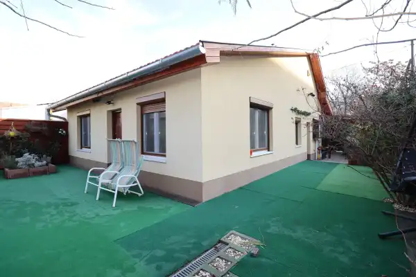 Eladó sorház, Budapest, X. kerület 4 szoba 100 m² 37.8 M Ft