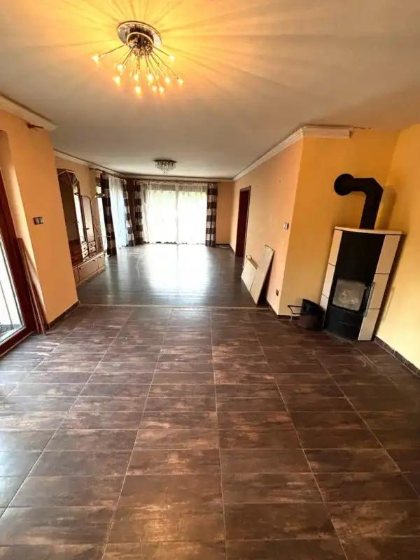 Eladó sorház, Tatabánya 5 szoba 230 m² 119 M Ft