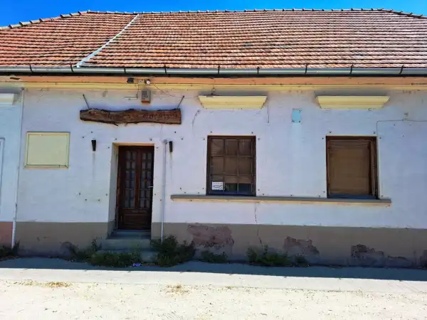Eladó sorház, Tököl 1 szoba 76 m² 42 M Ft