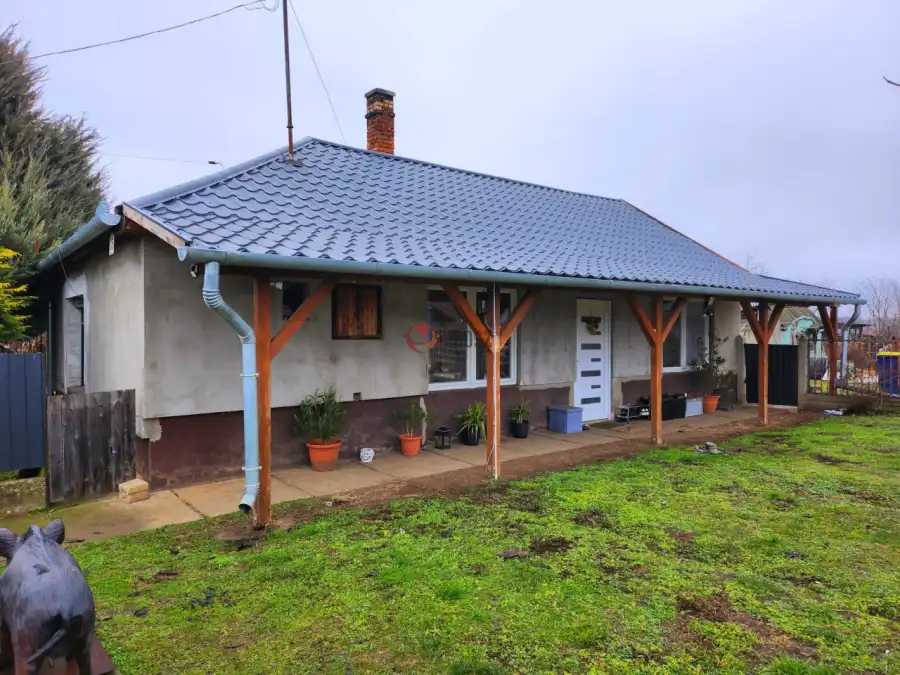 eladó tanya, Kálmánháza